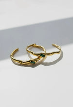 Load image into Gallery viewer, CRYSTAL CUFF
